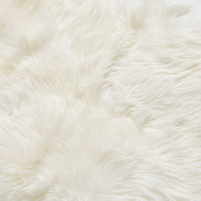 Load image into Gallery viewer, Natural Shape Sheepskin 4&#39;x6&#39;