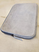 Load image into Gallery viewer, Natural Suede 15&quot; Laptop Case / Silver