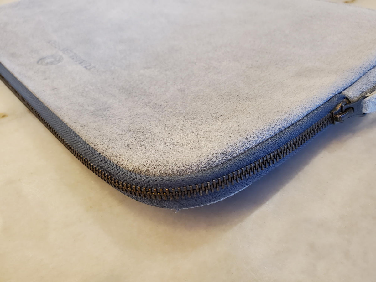 Natural Suede 15" Laptop Case / Silver