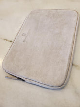 Load image into Gallery viewer, Natural Suede 15&quot; Laptop Case / Beige