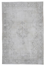 Load image into Gallery viewer, Vintage Turkish Rug - Distressed