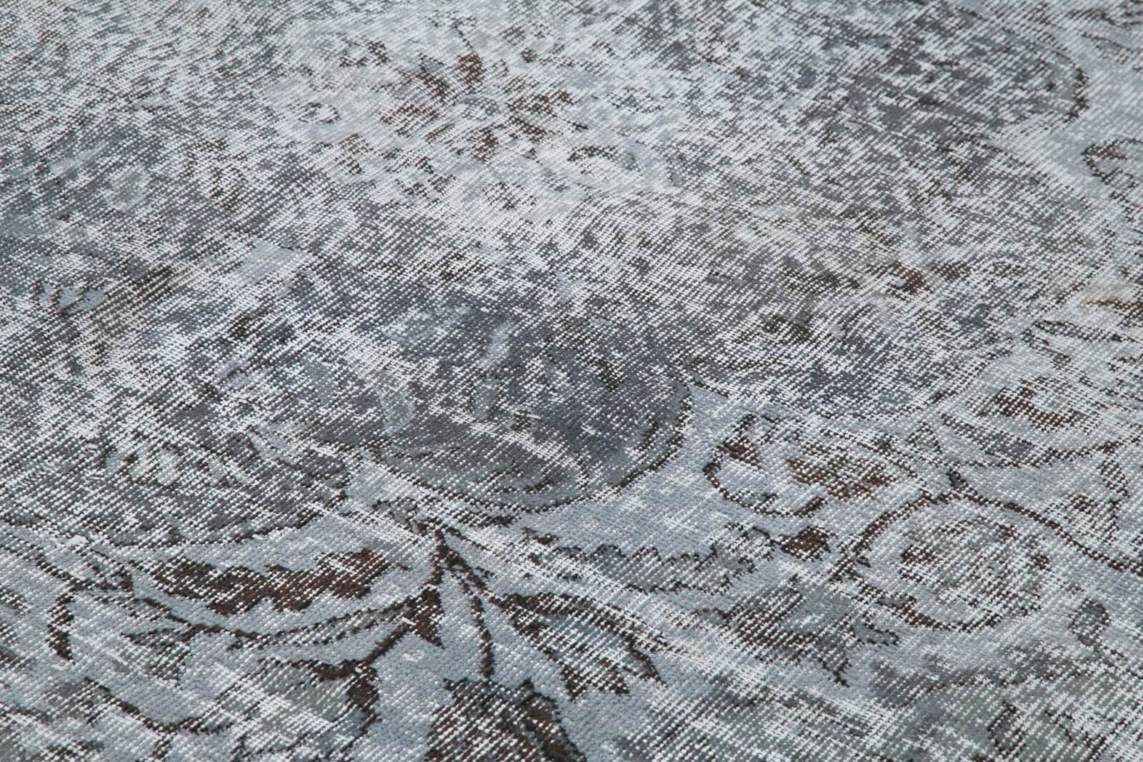 Vintage Turkish Rug - Color Grey