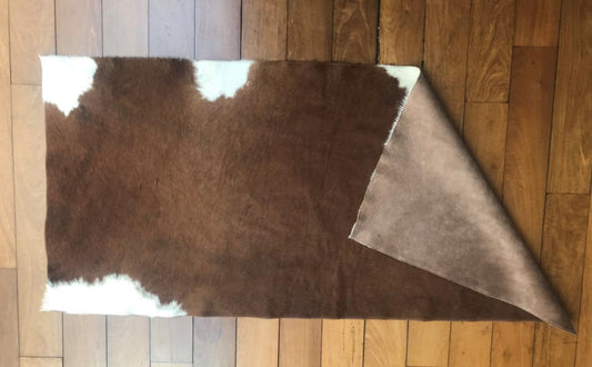 Natural Cowhide Throw Mocha & Ivory 2' 4" X 5'