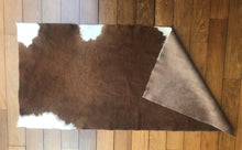 Load image into Gallery viewer, Natural Cowhide Throw Mocha &amp; Ivory 2&#39; 4&quot; X 5&#39;